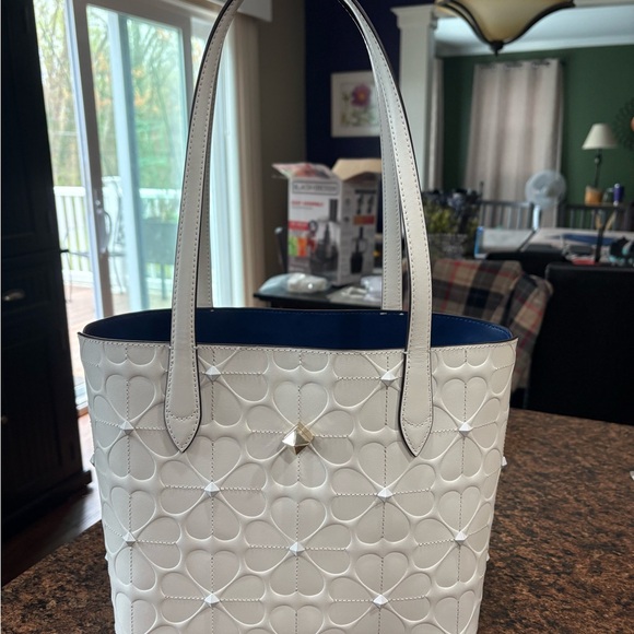 kate spade Handbags - EUC Kate Spade white tote